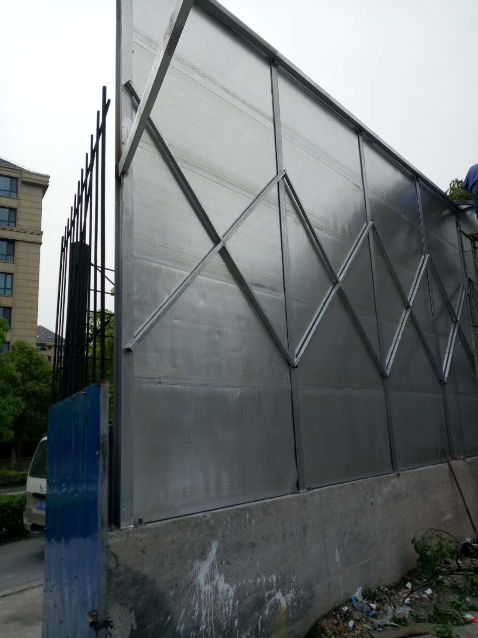 性价比高的岩棉吸隔声屏障