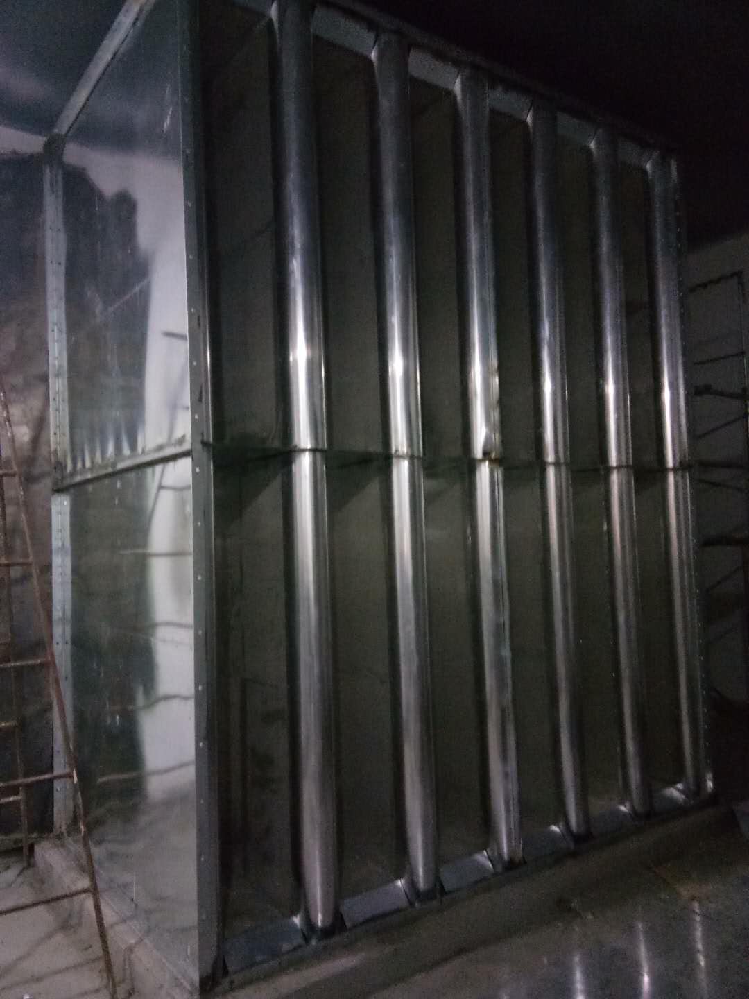 金属外壳消声器